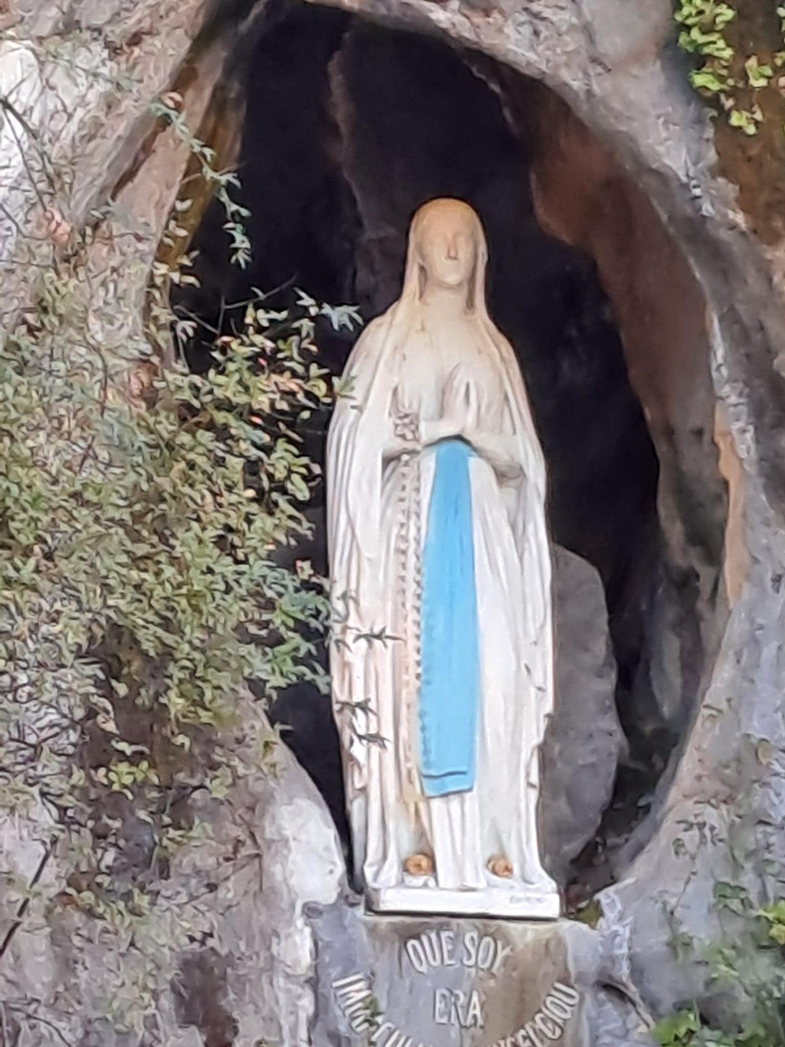 Lourdesviering in de kerk van Onze Lieve Vrouw van Lourdes