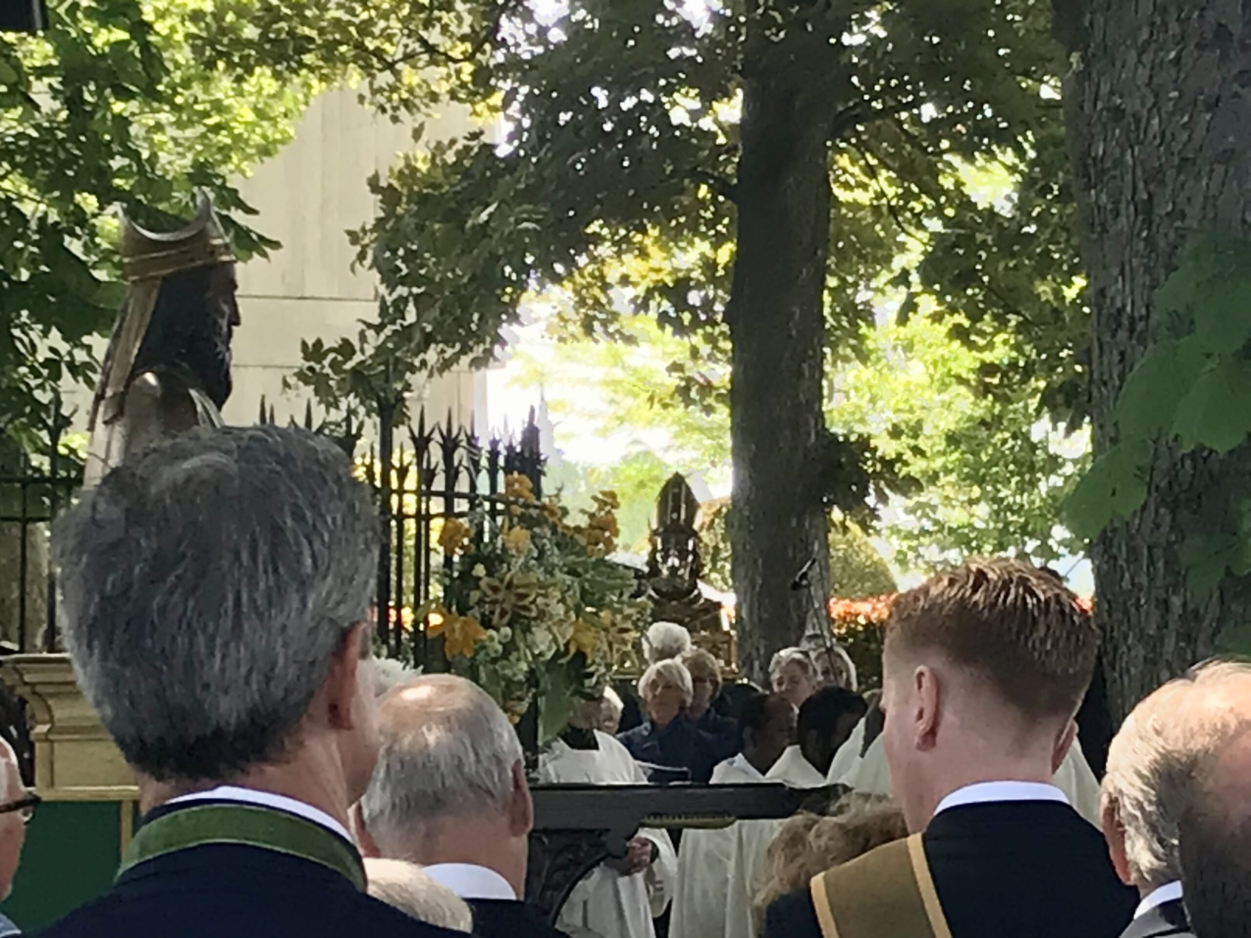 Heel mooi om zoveel katholieken en andere geïnteresseerden bij elkaar te zien bij de jaarlijkse bronviering.